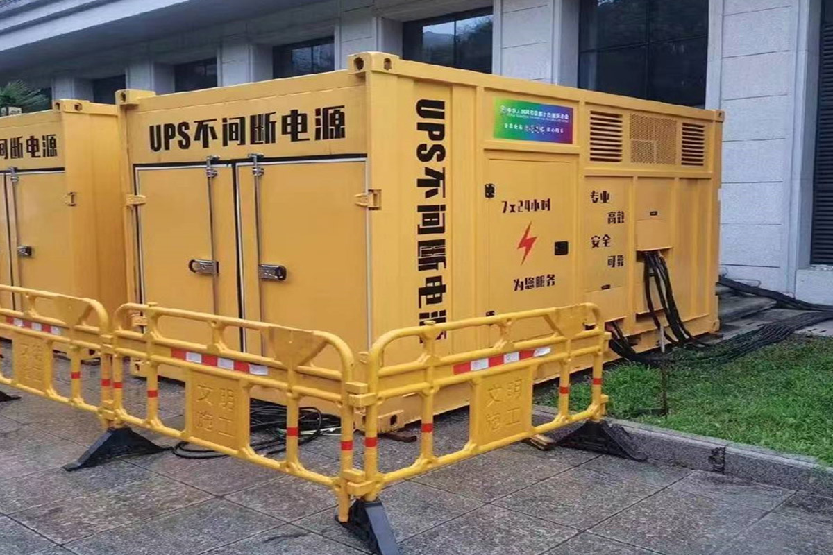 萝北发电机租赁施工现场
